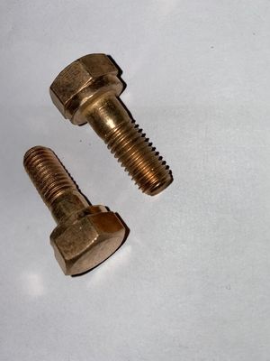 Série 190 12V. 03.53B Pièces moteur Tête de bouteille Évacuateur vis de port Composant standard