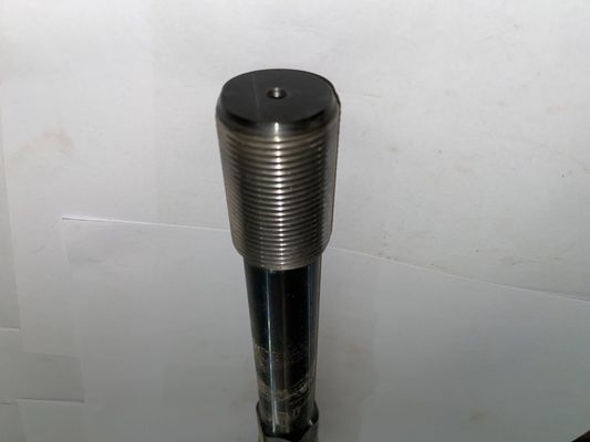 Demande personnalisée pièces moteur roulement principal localisateur boulon pour générateur de gaz de la série 190