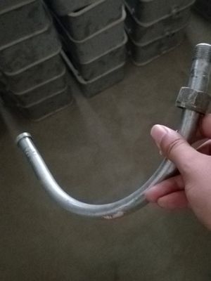 12vb 21.00 Pièces de moteur Jichai Assemblage de refroidisseur d'huile Alliage d'aluminium certifié ISO 9001