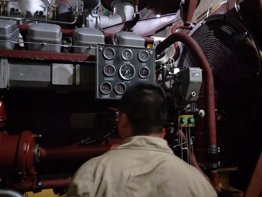 Moteur diesel à pression G12V190pzl certifié ISO9001 pour le forage dans les champs pétrolifères à 1300 r/min